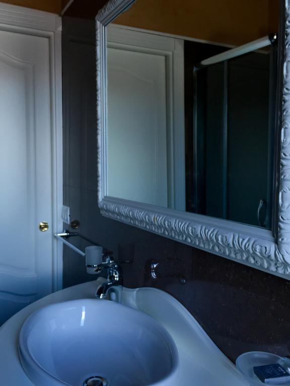 Palazzo Eliss Bed and Breakfast Margherita Di Savoia Rum bild